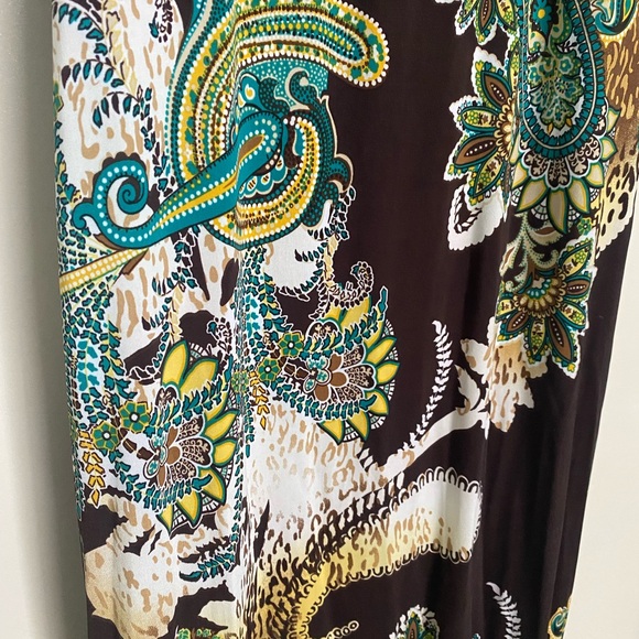 Majora long brown patterned dress. Size large - Picture 2 of 11